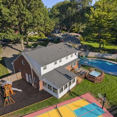 Pool-HotTub-Pickleball-Sauna-GameRm-Bball-FirePit