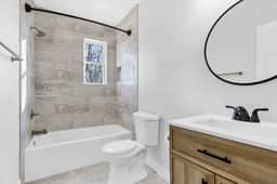 4BR Unit - Downtown Columbus - Image 4