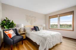 Bright 2BR home with private entrance - Image 3