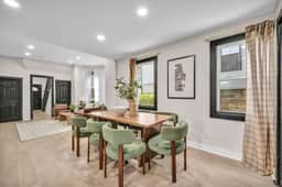 Near Tremont - 4BR - Sleeps 15 - Xbox - Image 3