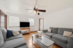 South Side Pittsburgh - Sleeps 9 - 4BR - Image 2