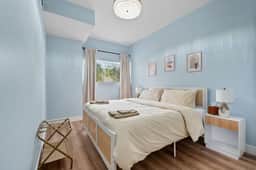 Near Chicago - Sleeps 10 - Westchester - Image 2