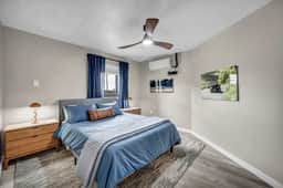Steps from Spa - Sleeps 4 - Near CVNP - Image 4