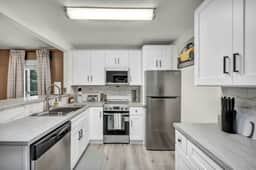 Steps from Spa - Sleeps 4 - Near CVNP - Image 3