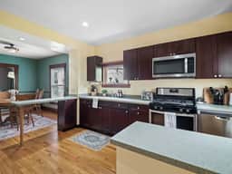 Historic District - Fully Stocked Kitchen-Sleeps 6 - Image 4