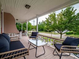 Historic District - Fully Stocked Kitchen-Sleeps 6 - Image 5