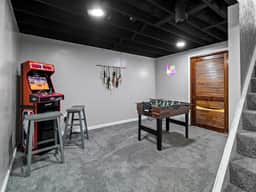 Hot Tub - Game Room - Sleeps 10 - Vermilion - Image 5