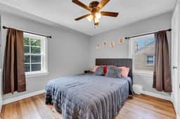 Brooklyn Townhome - 9 Miles to Downtown - Sleeps 5 - Image 4