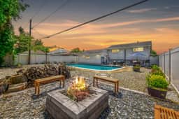 Modern 3BR w/ Pool, Hot Tub & Fenced Yard - Image 3
