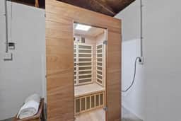 Hot Tub-Sauna-Bar-Gym-4BR-Sleeps 8 - Image 4