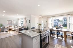 Game Room - King Bed - Sleeps 10 - Parma - Image 2