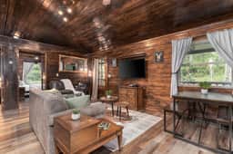 Little Redwood - Hocking Hills - Hot Tub - Games - Image 2