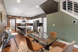 Spacious Home for 10 • Backyard • Sleeps Groups - Image 2