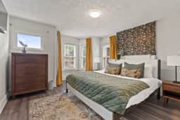 Hot Tub - Sleeps 9 - Near OSU - Image 5