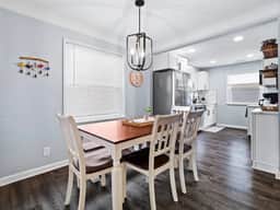 Modern 3Bed Home Near CLE With Private Backyard - Image 2