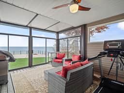 Lakefront Luxury-Kayaks-3 Bed-3 Full Bath-Sleeps 6 - Image 3