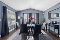 Fire Table Deck · 9 Min to Easton · Sleeps 8 - Image 3