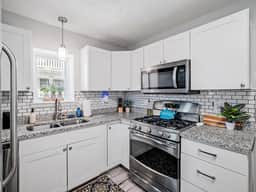 Charming Cleveland Home - Image 4