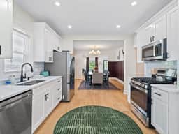 4BR in Kamms Corner - Walk to Restaurants - Image 3