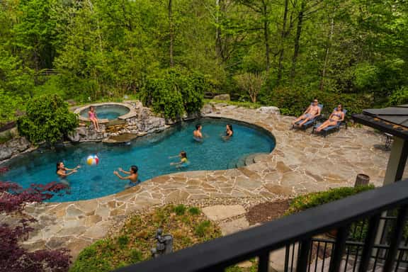9 Acre Estate-Pool-Hot Tub-Wine Cave-20 Min to DT - Image 1