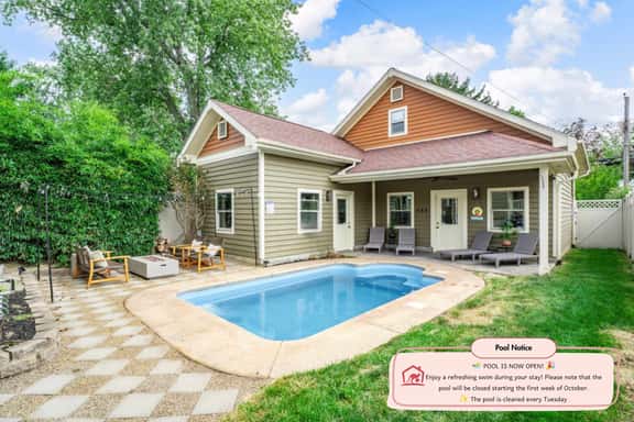 The Paper Plane - Pool - Sauna-Poker Room-Sleeps 8 - Image 1