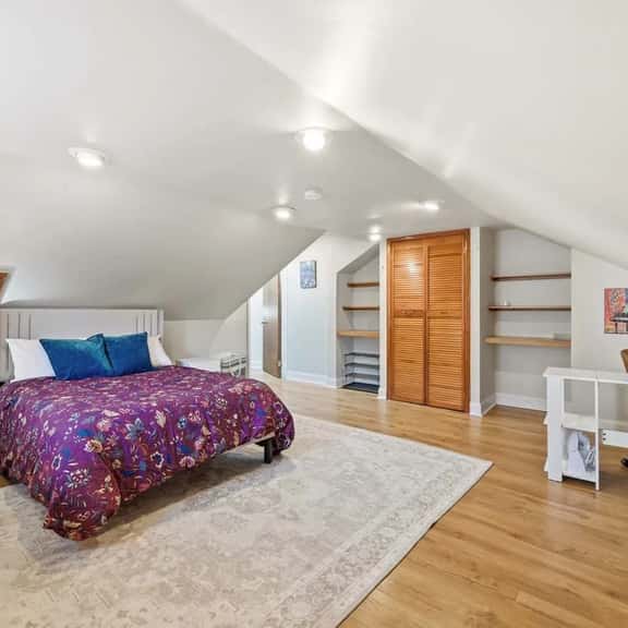 South Side Pittsburgh - Sleeps 9 - 4BR - Image 1