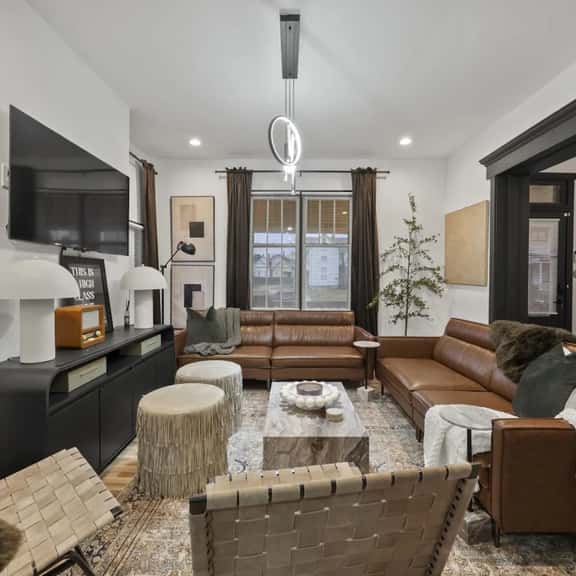 Sauna - Near Downtown Columbus -Arcade - Sleeps 10 - Image 1