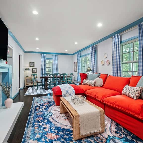 Renovated Cottage-Game Room-Fire Pit-Sleeps 8 - Image 1