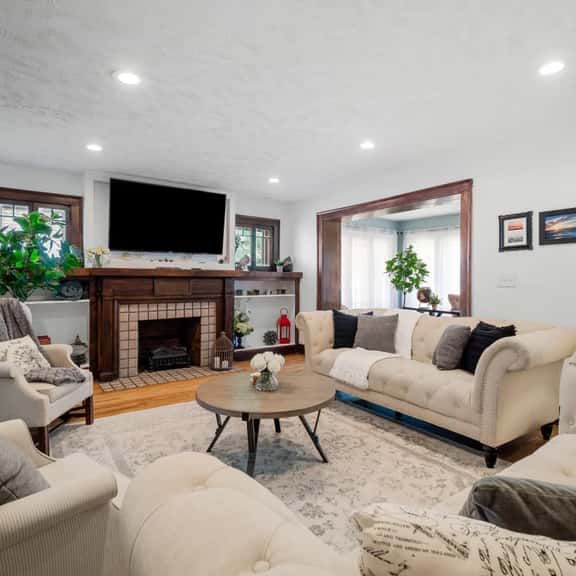 Charming Cleveland Home - Image 1