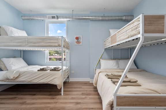 Near Chicago - Sleeps 10 - Westchester - Image 4