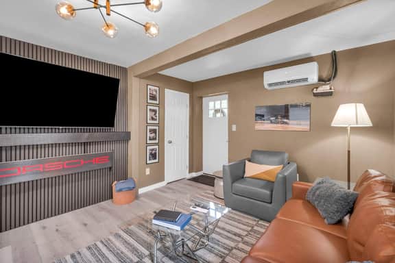 Steps from Spa - Sleeps 4 - Near CVNP - Image 2