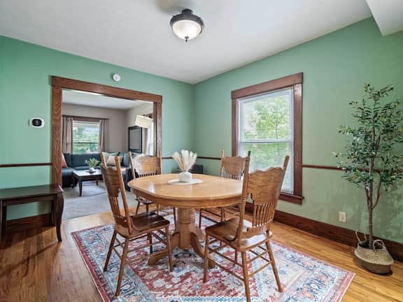Historic District - Fully Stocked Kitchen-Sleeps 6 - Image 2