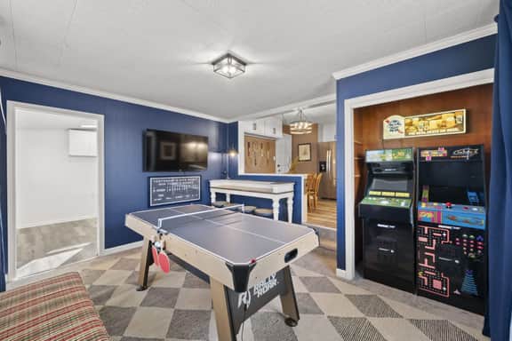 Walk to Stadium & Campus -4BR with Game Room - Image 2