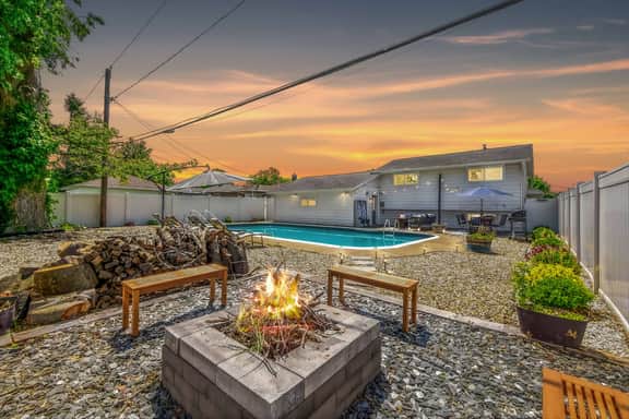 Modern 3BR w/ Pool, Hot Tub & Fenced Yard - Image 3