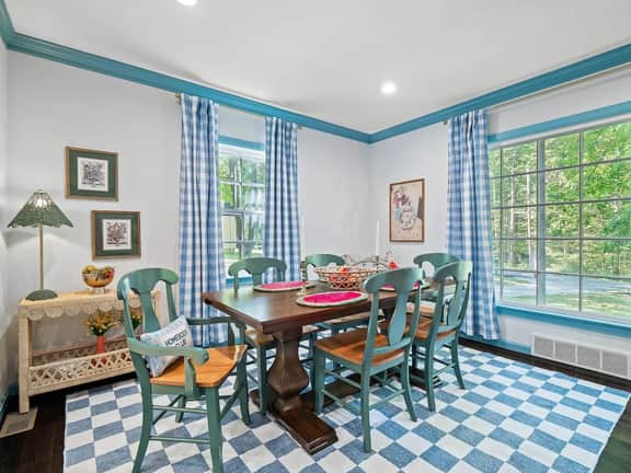 Renovated Cottage-Game Room-Fire Pit-Sleeps 8 - Image 3