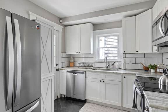 3BR | Bunk Beds | Fireplace | Sleeps 8 - Image 4