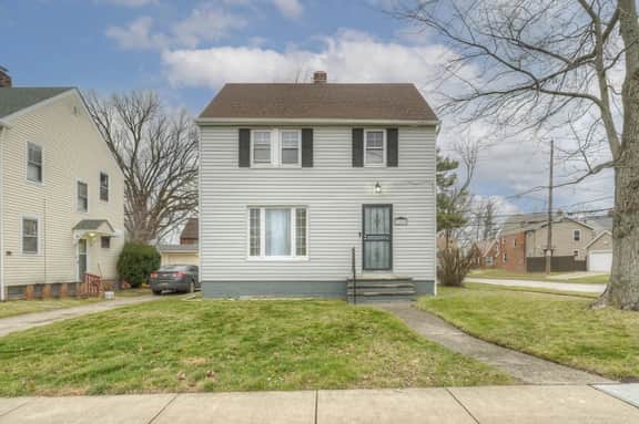 South Euclid Home 10 Minutes to Cleveland Clinic - Image 5