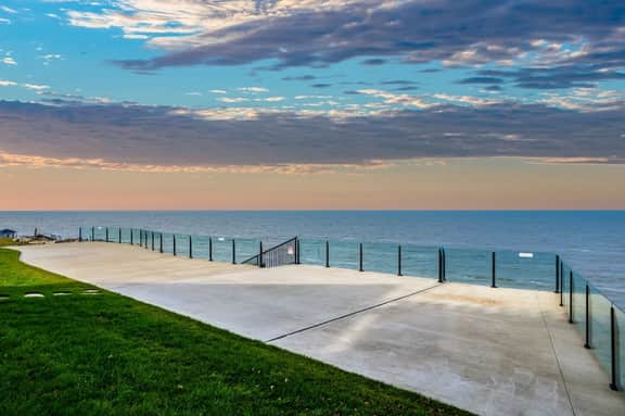 Lakefront Luxury-Kayaks-3 Bed-3 Full Bath-Sleeps 6 - Image 4