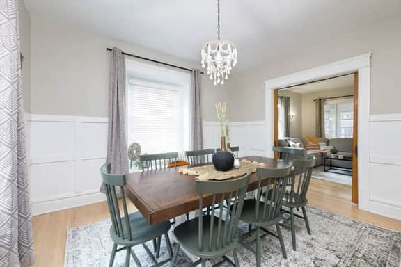 Hot Tub - Highland Square - Sleeps 7 - Image 2