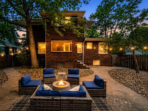 Poker-Bar-Shuffleboard-Firepit-Walkable-Sleeps 10 - Image 4
