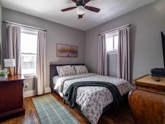 Charming 2BR Home Workspace and Porch - Image 2