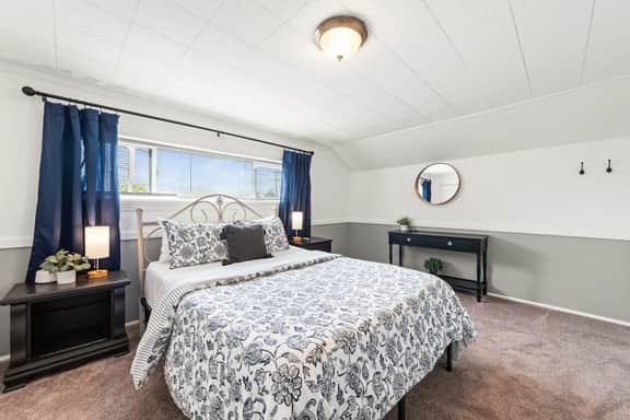 Double the Space for Large Groups! Entire Duplex! - Image 4